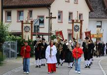 Fronleichnam in Schönau: Prozession zum Kirchbühlaltar